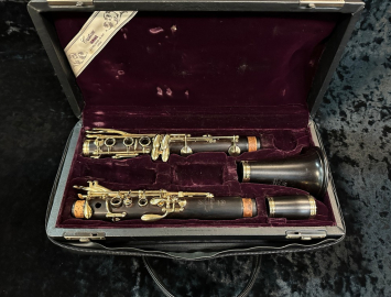 Yamaha YCL CSG Custom Clarinet With Gold Plated Key Work, Serial #02831